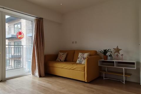 1 bedroom apartment to rent, Fairbank House, Beaufort Square, London, NW9