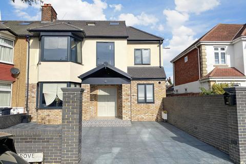 5 bedroom semi-detached house for sale, Bressey Grove, London