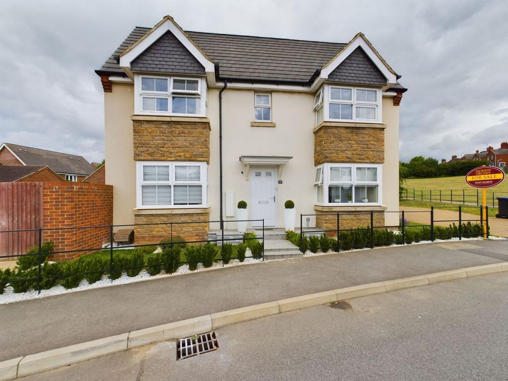 Bakers Lane, Long Buckby, Northampton... 3 bed semidetached house £