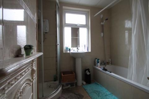 6 bedroom house to rent, Brudenell Road, Leeds