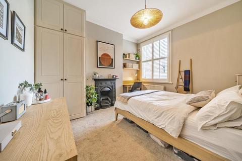 39 Boundary Road, London, SW19 2AW