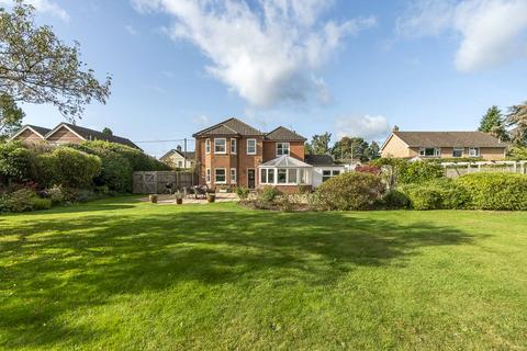 60 Ashurst Road, West Moors, Ferndown, BH22 0LS