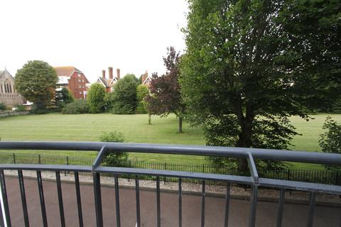 1 bedroom retirement property for sale, Jevington Gardens, Eastbourne BN21