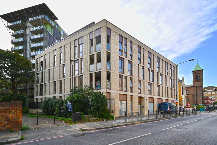Earl Attlee Court Wharf Lane Limehouse 1 bed apartment for sale £300,000