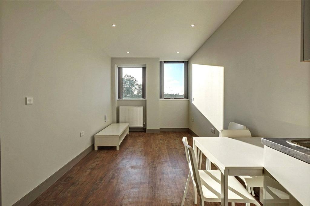 Living Area 3