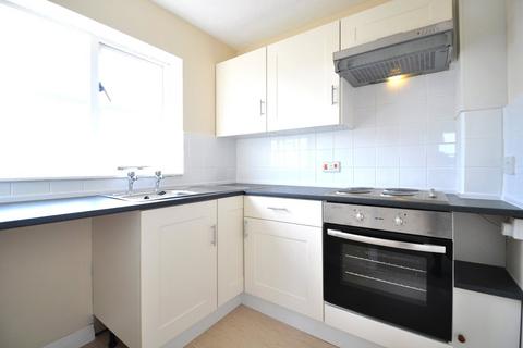 2 bedroom apartment to rent, Alpha Street South, Slough, Berkshire, SL1