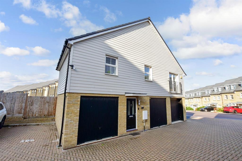 Dale Street, Dartford, Kent 2 bed coach house for sale £315,000