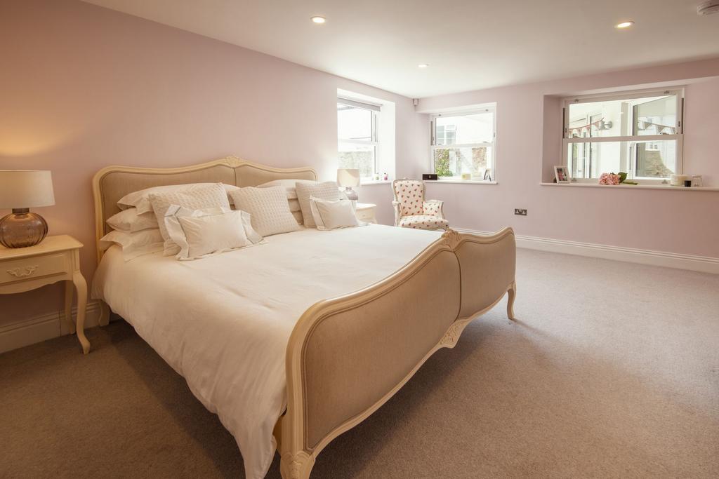 Bidders House Bedroom 1