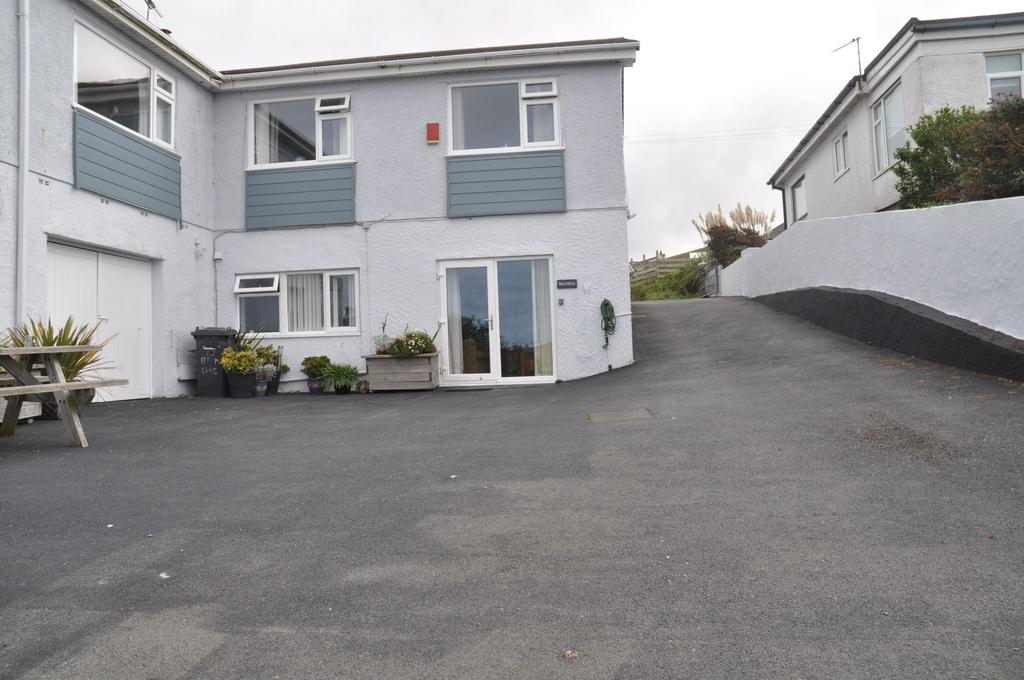 Holyhead - 2 bedroom apartment to rent