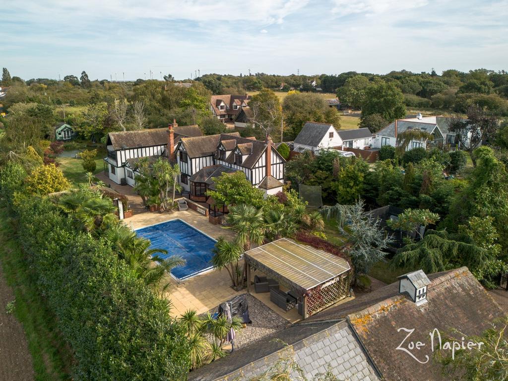 BradwellonSea 5 bed detached house for sale £975,000