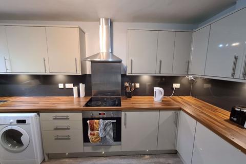 5 bedroom house to rent, Brudenell View, Leeds