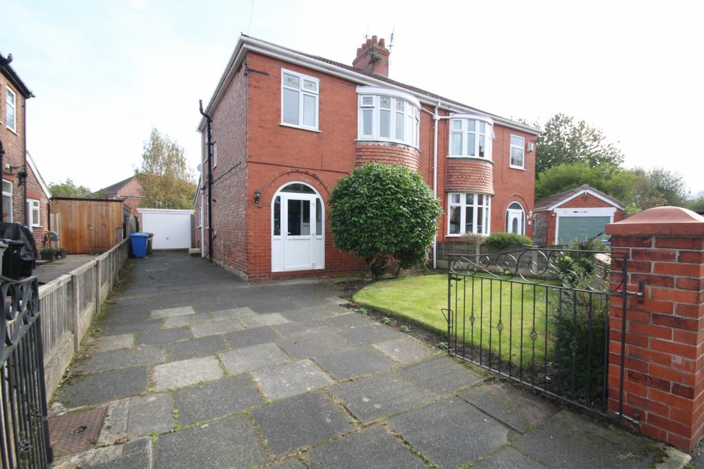 Melfort Ave, Stretford, M32 3 bed semidetached house for sale £450,000