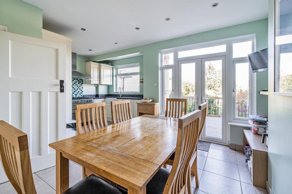 Rose Walk, West Wickham 4 bed terraced house £650,000