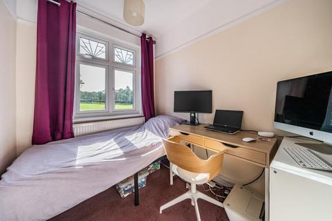 5 Rose Walk, West Wickham, BR4 0RW