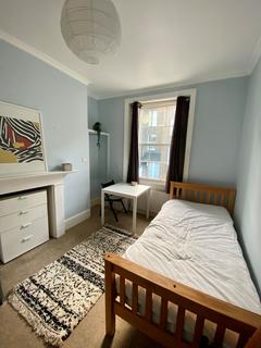 1 bedroom in a house share to rent - Tachbrook Street, Pimlico, London, SW1V 2NE