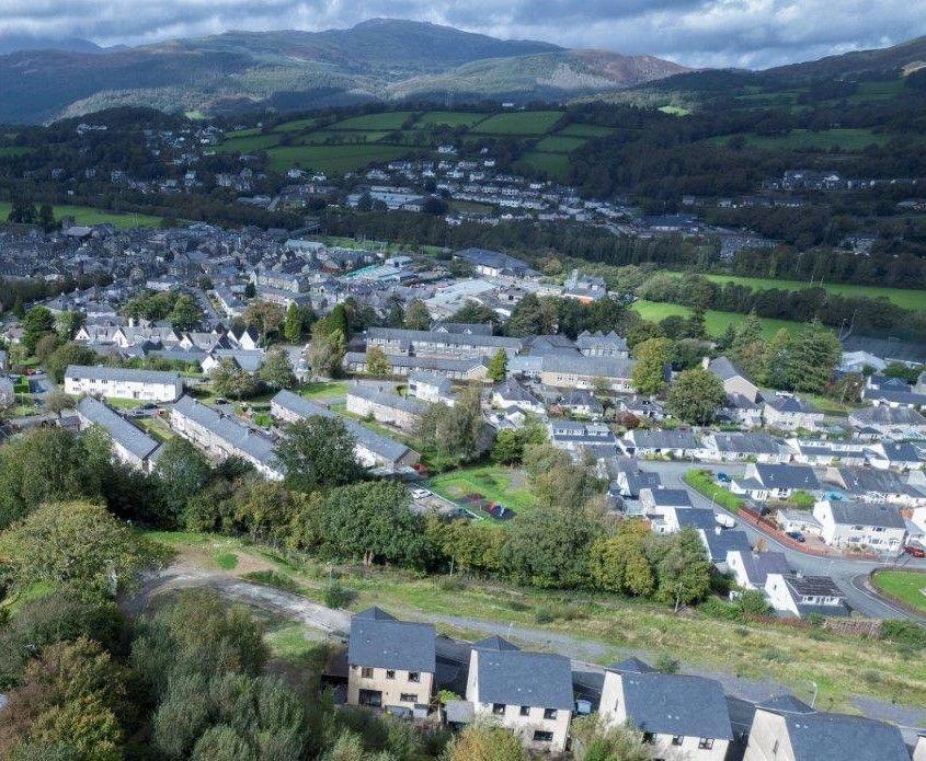 Plot 7 & 8, Maesbrith, Dolgellau, LL40 1LF 4 bed property with land for