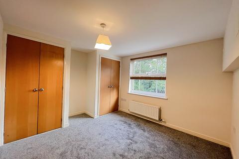 2 bedroom flat to rent, Maryport Drive, Timperley, Altrincham, Cheshire, WA15