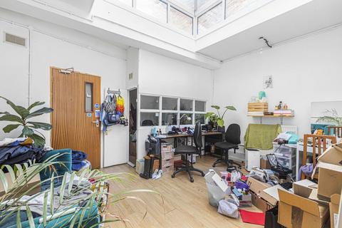 Office for sale - 34 New Inn Yard, London, EC2A 3EY