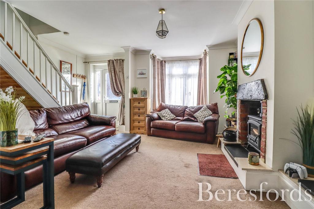 Coggeshall Road, Braintree, CM7 3 bed semidetached house for sale £