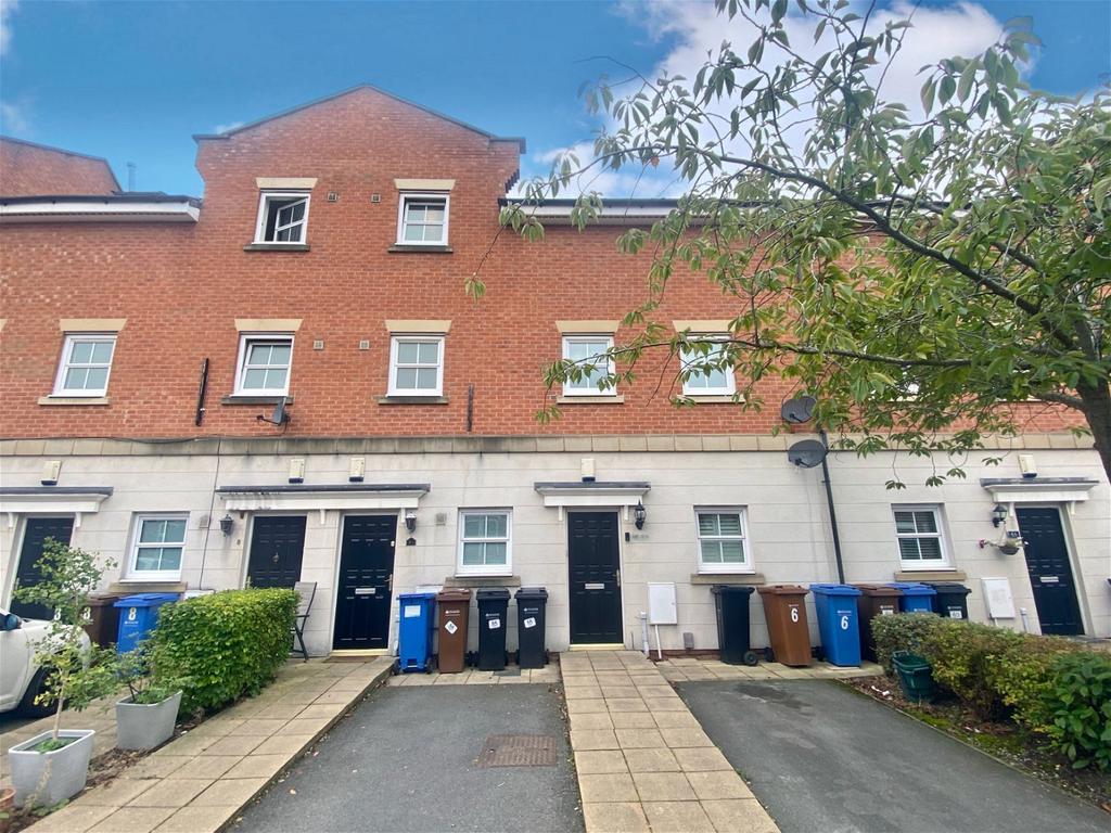 Bulkeley Road, Cheadle, SK8 2AD 3 bed duplex to rent £1,250 pcm (£288 pw)