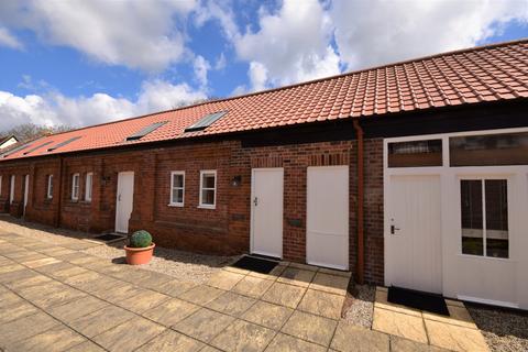 1 bedroom apartment to rent, Saling Grove, Great Saling, Braintree, Essex, CM7