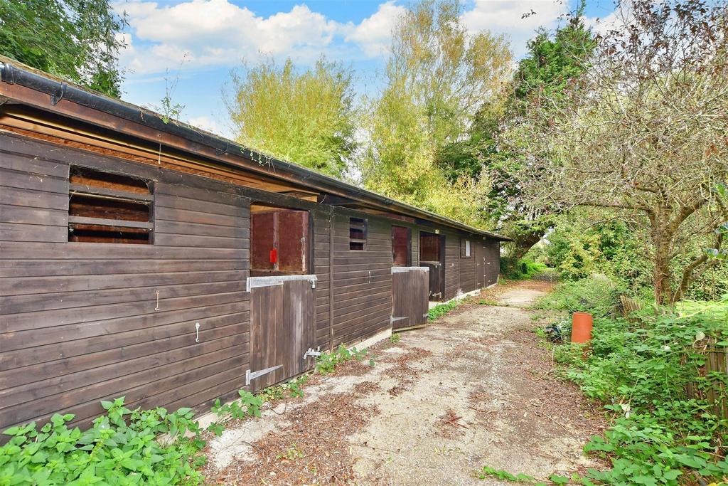 Workshop/Outbuildings