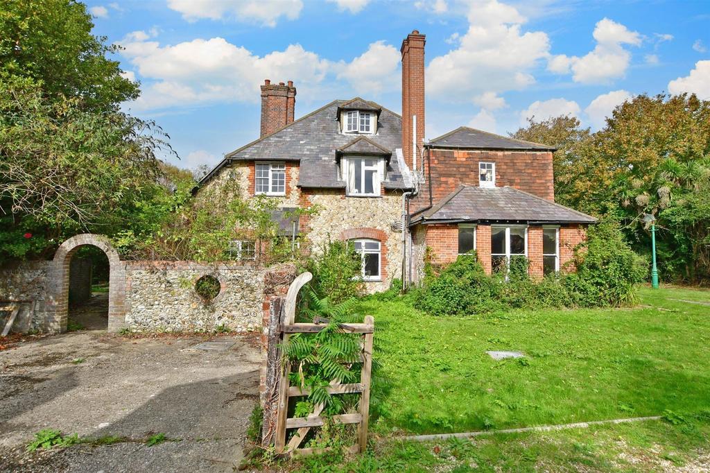 Bookers Lane, Earnley, Chichester, West Sussex 5 bed detached house for