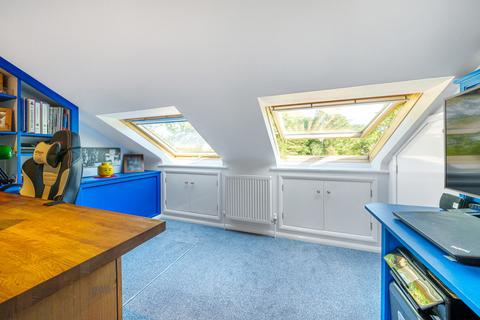 12, Oakwood Court Clews Lane, Bisley, Woking, GU24 9SJ
