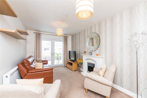 2 bedroom bungalow for sale - Renton Road, Oxley, Wolverhampton, West Midlands, WV10