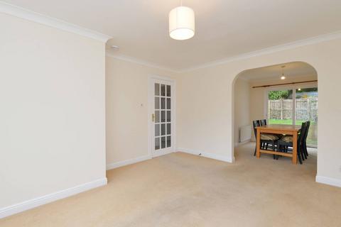 12 Bellerophon Drive, Penicuik, EH26 8NU