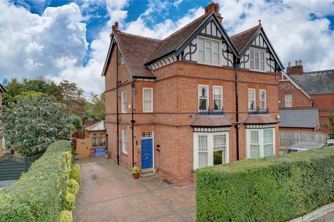 6 bedroom semi-detached house for sale, The Crescent, Bromsgrove, Worcestershire, B60