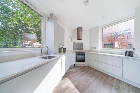 3 bedroom apartment for sale, Edgewood Mews, Finchley, N3