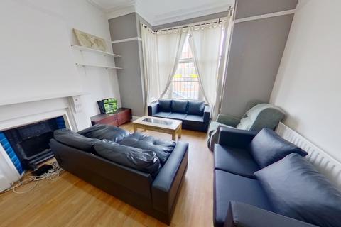 7 bedroom house to rent, Brudenell Road, Hyde Park, Leeds