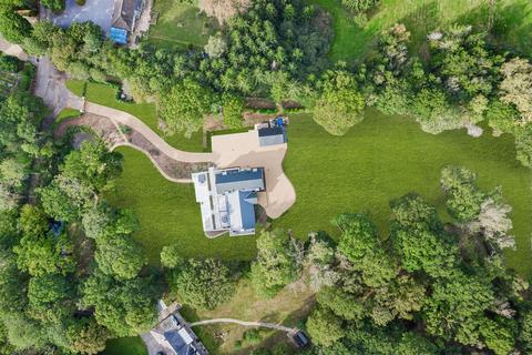4 bedroom detached house for sale - Woodside, Fetcham