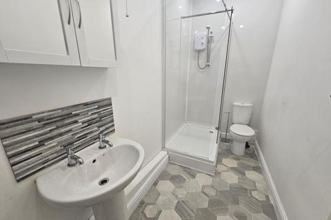 5 bedroom house to rent, Providence Avenue, Leeds