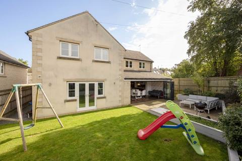 4 bedroom detached house for sale, Cleveley Road, Enstone