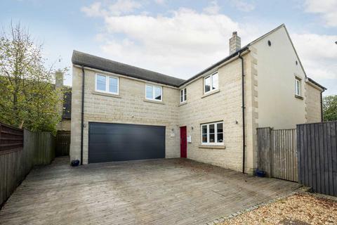 4 bedroom detached house for sale, Cleveley Road, Enstone