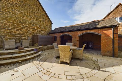 Home Farm Lodge Bakers Lane, Norton, Daventry, NN11 2EL