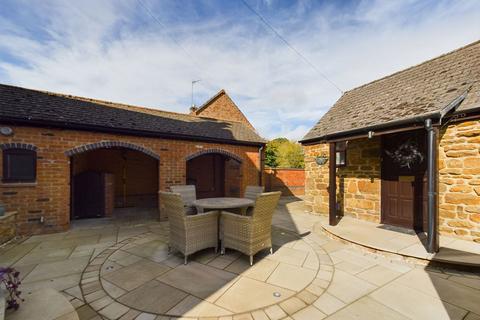 Home Farm Lodge Bakers Lane, Norton, Daventry, NN11 2EL