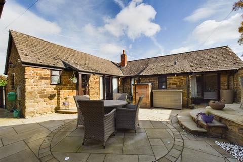 Home Farm Lodge Bakers Lane, Norton, Daventry, NN11 2EL