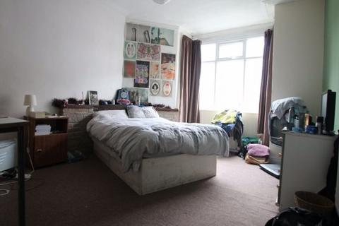 5 bedroom house to rent, Richmond Mount, Leeds