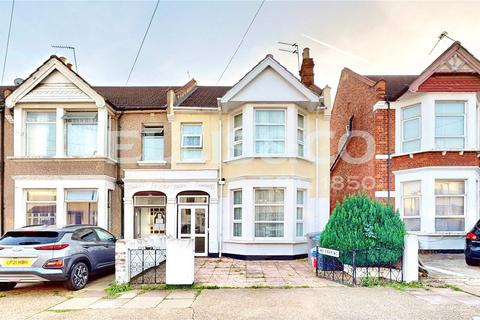 4 bedroom end of terrace house for sale, London Road, Wembley, HA9