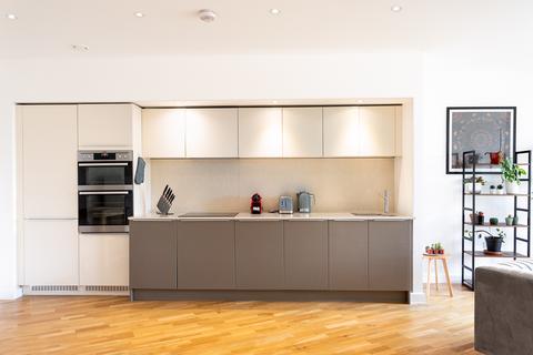 1 bedroom flat to rent, Edmunds House, Colonial Drive, London W4