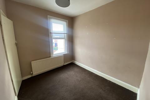 1 bedroom flat for sale, 412b Canterbury Street, Gillingham, Kent, ME7