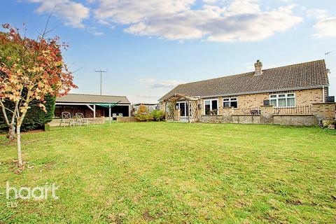 4 bedroom detached bungalow for sale, Stretham Station Road, Wilburton