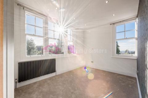 3 bedroom flat to rent, St Hilda's Mount, Marsh Lane, Mill Hill, NW7