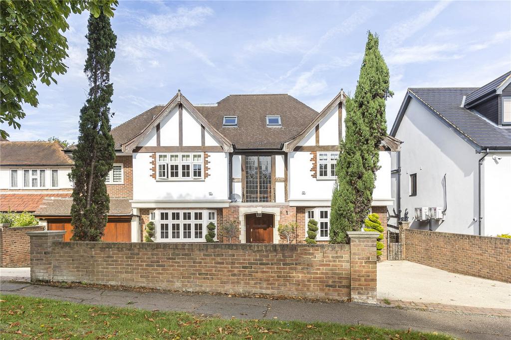 Lancaster Avenue, Hadley Wood, EN4 7 bed detached house for sale £3,350,000