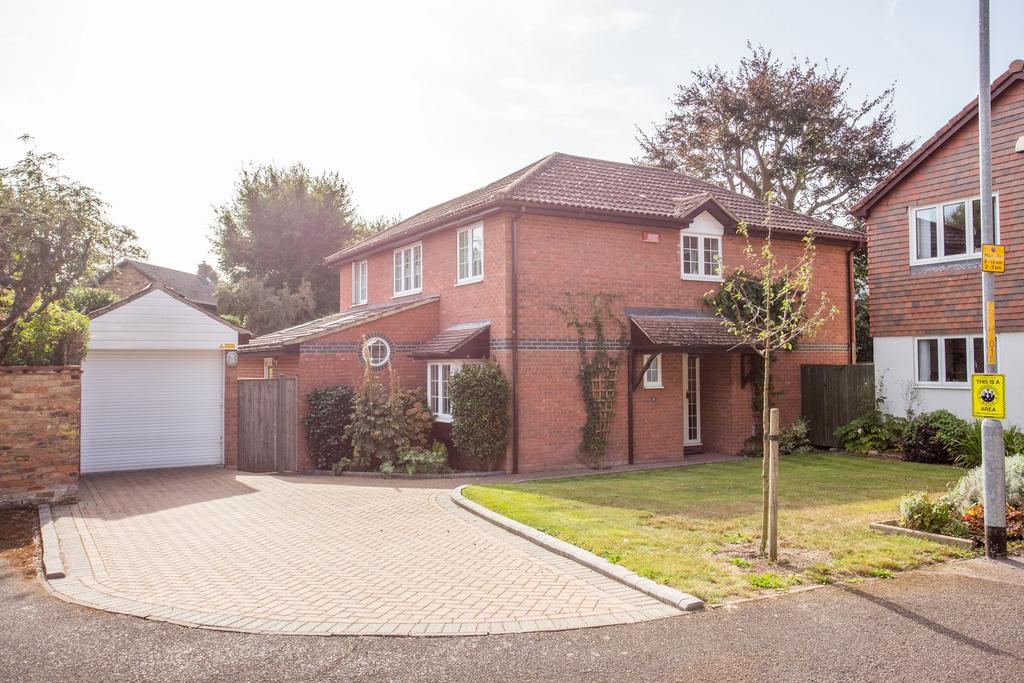 Rochester Avenue, Canterbury, CT1 4 bed detached house £650,000