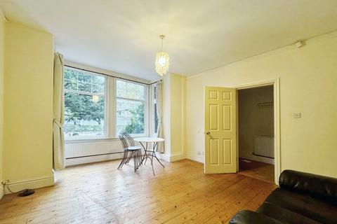 2 bedroom flat to rent, Lapwing Lane, West Didsbury, Manchester, M20