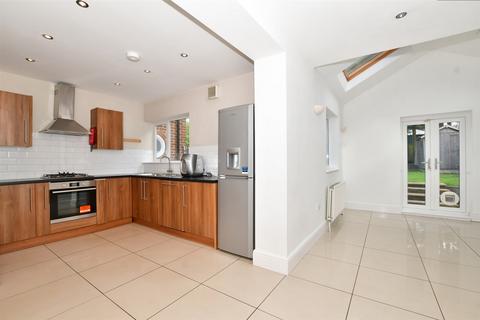 45a Merland Rise, Epsom, KT18 5RN